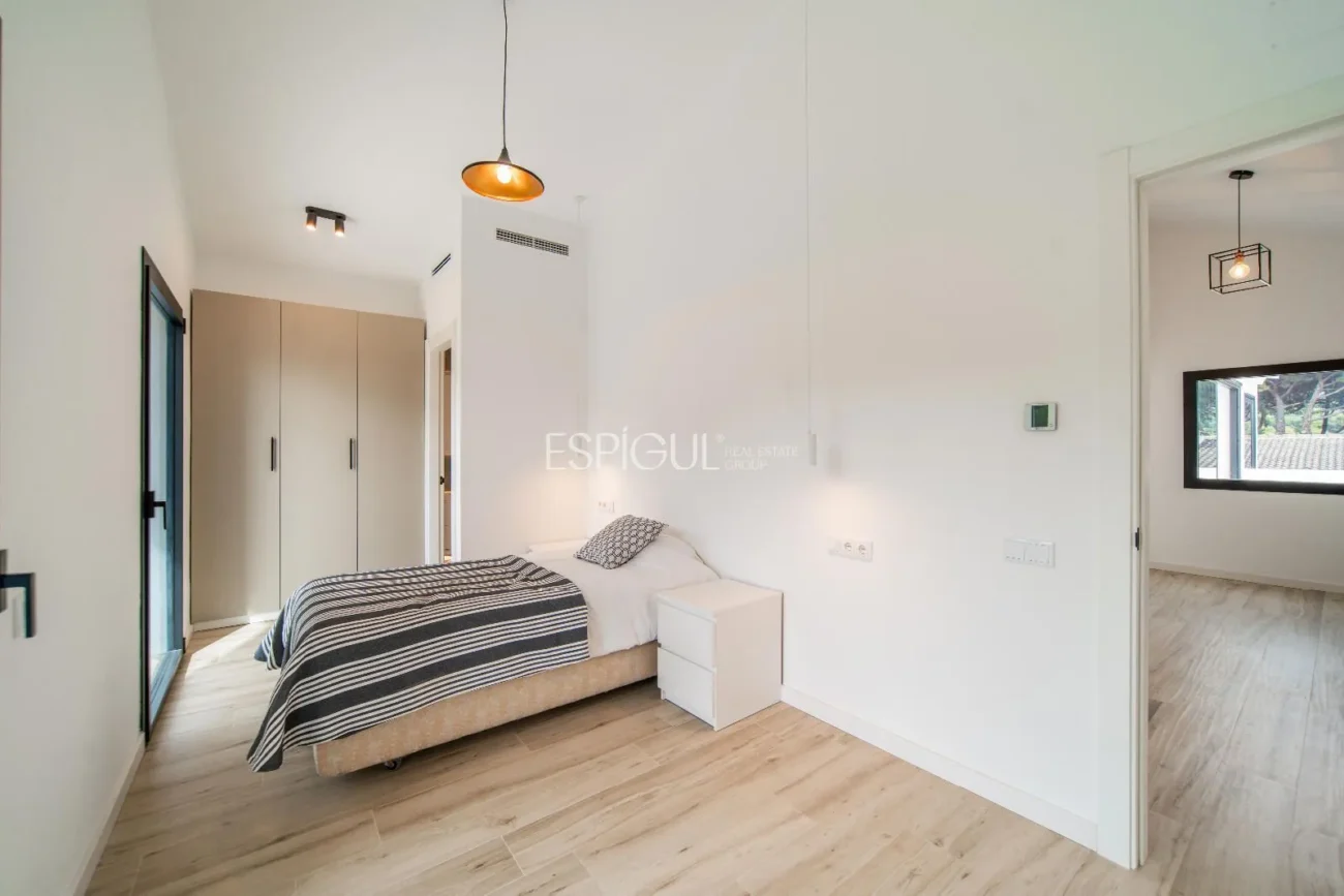 Exclusiva casa restaurada con grandes cualidades en el golf de Sant Andreu de Llavaneres