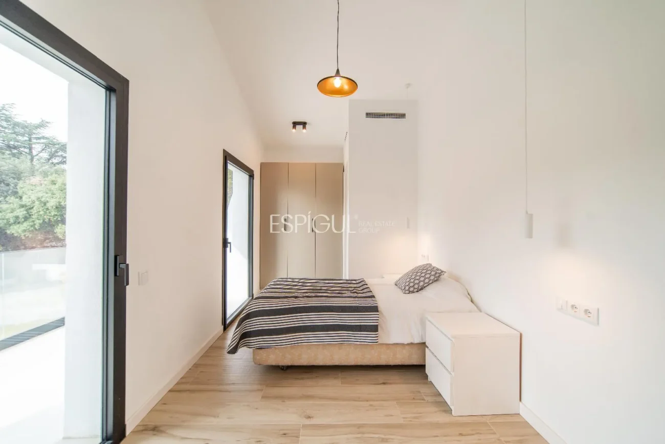 Exclusiva casa restaurada con grandes cualidades en el golf de Sant Andreu de Llavaneres