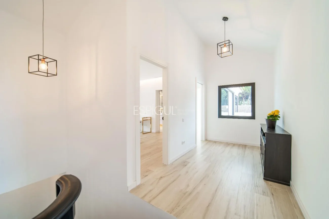 Exclusiva casa restaurada con grandes cualidades en el golf de Sant Andreu de Llavaneres