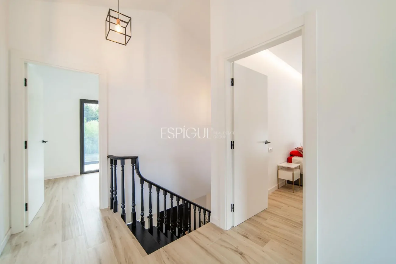 Exclusiva casa restaurada con grandes cualidades en el golf de Sant Andreu de Llavaneres