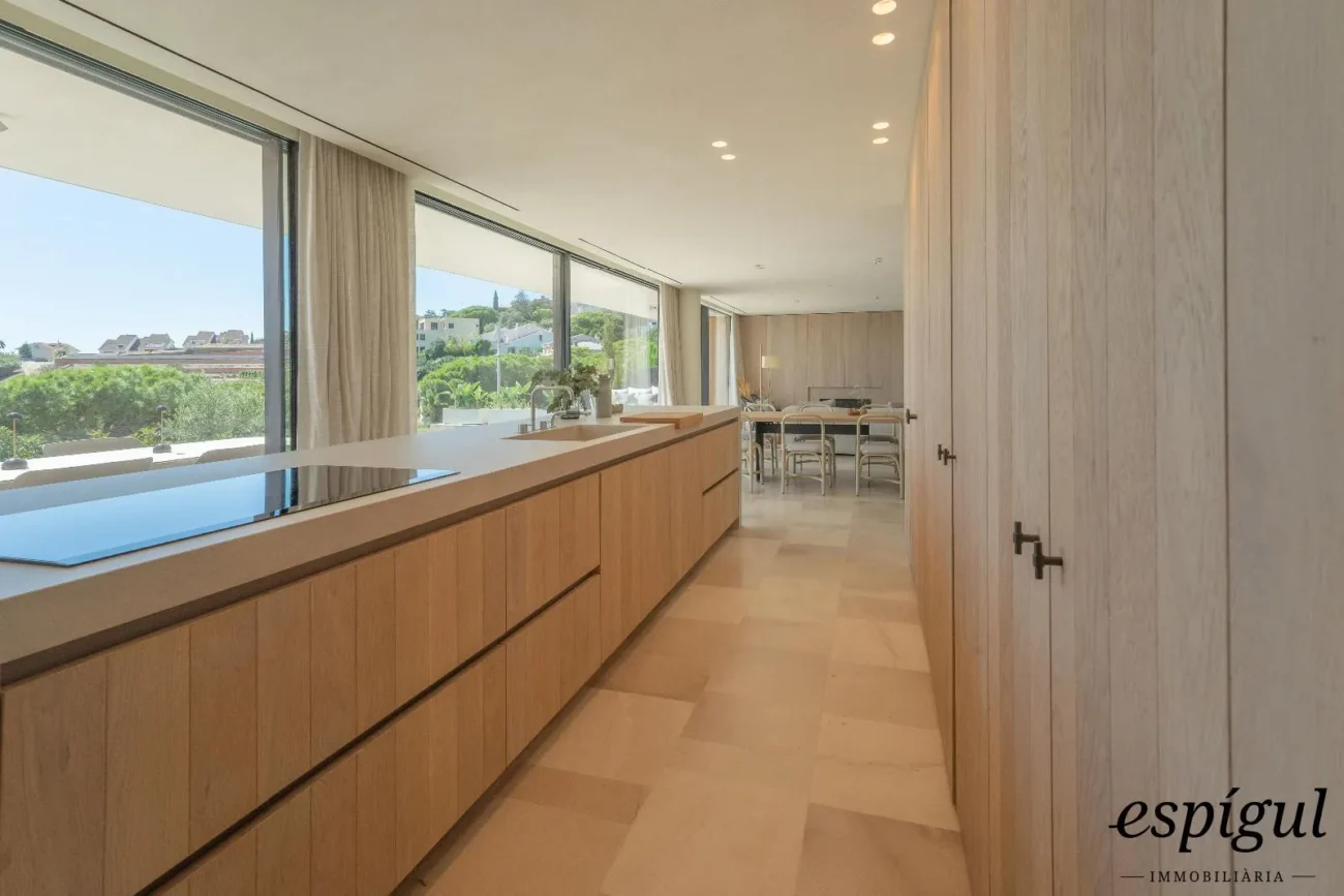 Exclusiva residència de luxe amb disseny vanguardista i confort absolut