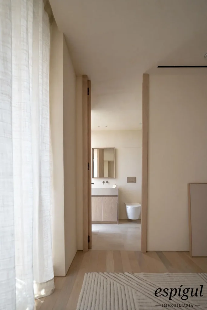 Exclusiva residència de luxe amb disseny vanguardista i confort absolut