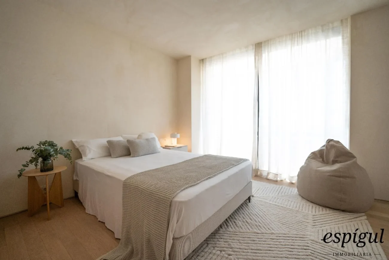 Exclusiva residència de luxe amb disseny vanguardista i confort absolut