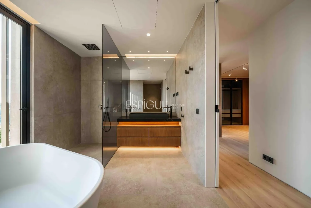 Un hogar donde el lujo y la sofisticación alcanzan su máxima expresión