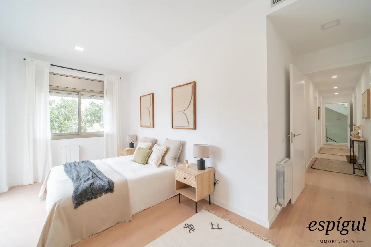 Espectacular casa reformada, amb acabats de qualitat, disseny modern i boniques vistes.