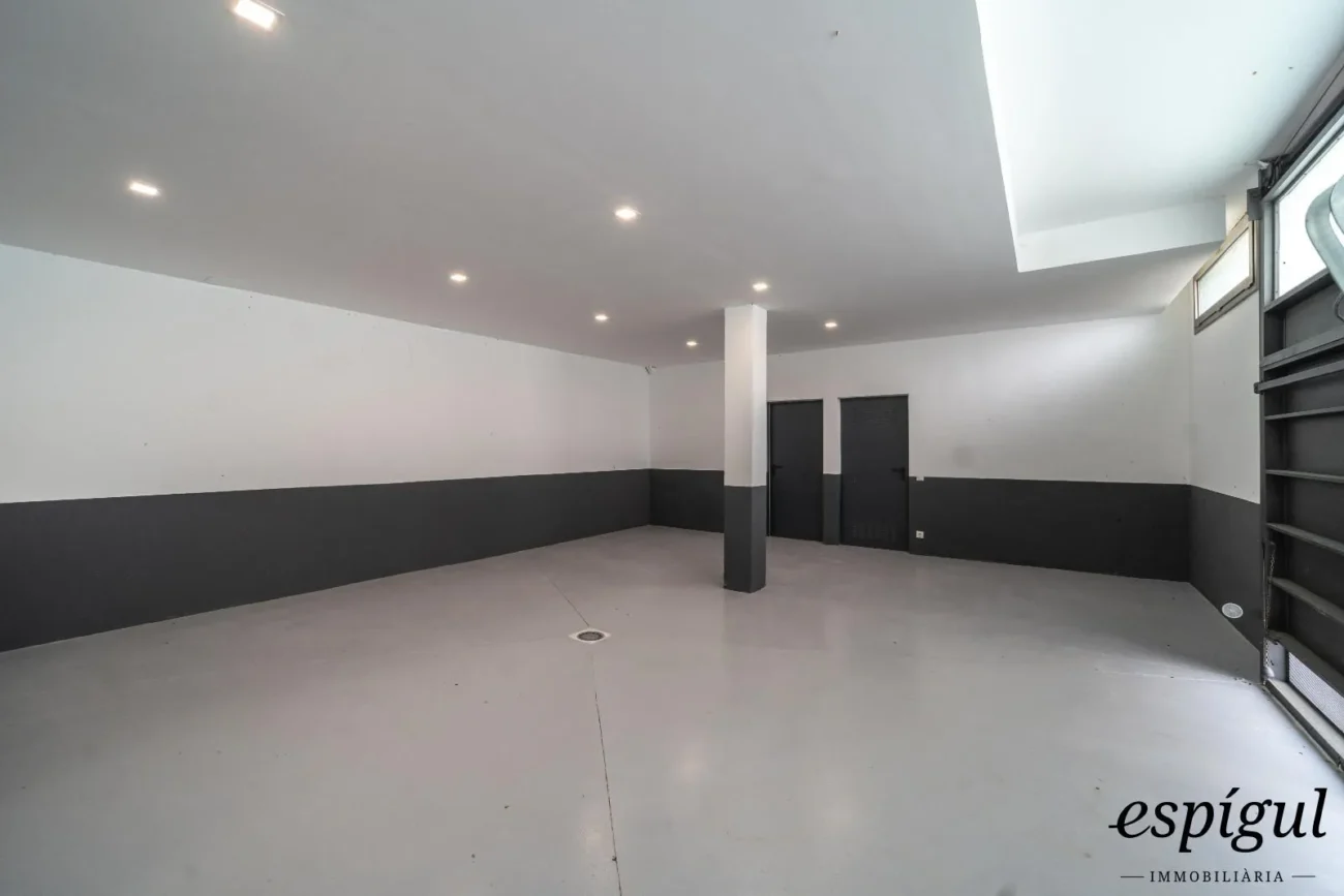 Espectacular casa reformada, amb acabats de qualitat, disseny modern i boniques vistes.