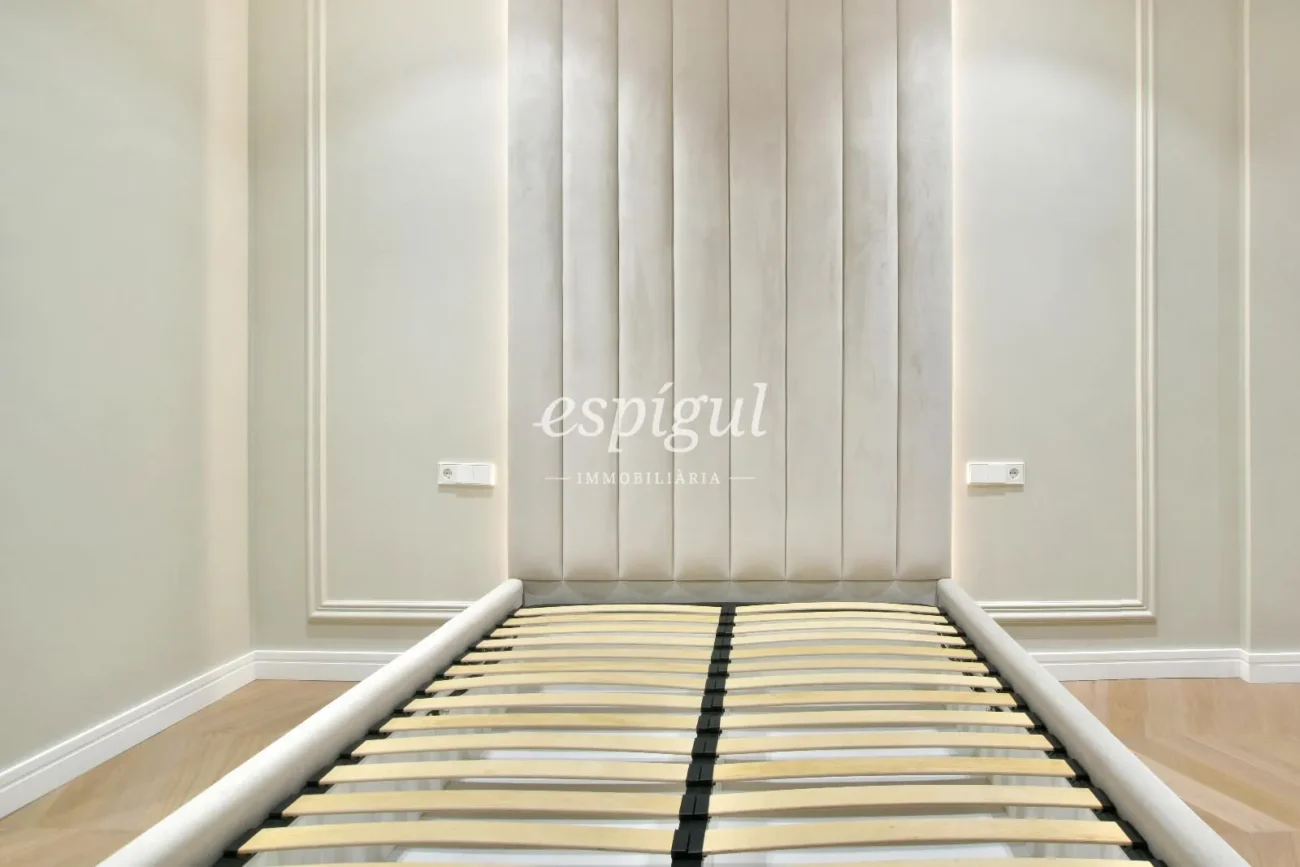 Elegante piso en venta recién reformado junto a Passeig de Sant Joan, Barcelona