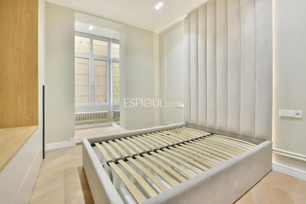 Élégant appartement à vendre récemment rénové à côté du Passeig de Sant Joan, Barcelone