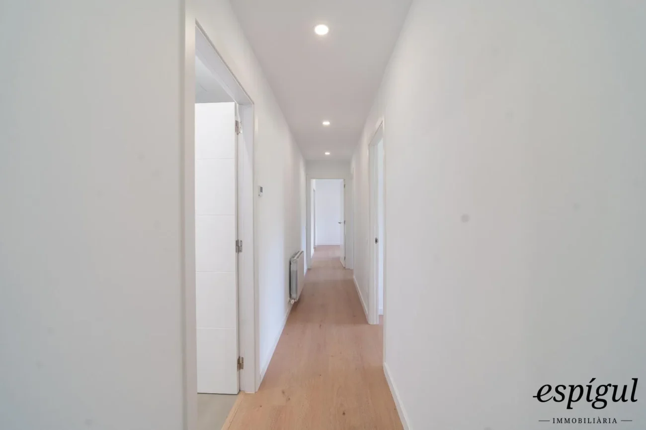 Spectacular house in Alella, totally updated in 2025, with elevator and swimming pool.