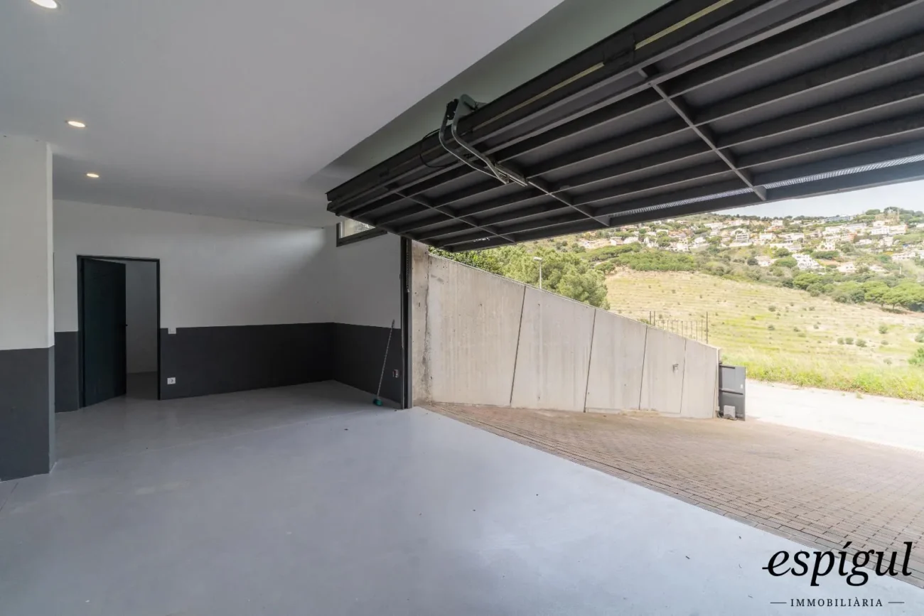 Spectacular house in Alella, totally updated in 2025, with elevator and swimming pool.
