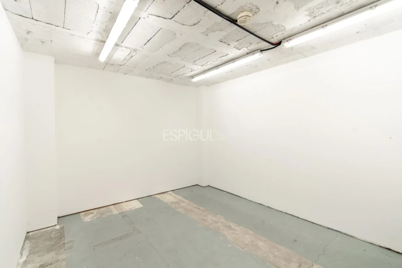 Local comercial a 300 m de la playa de Palamós