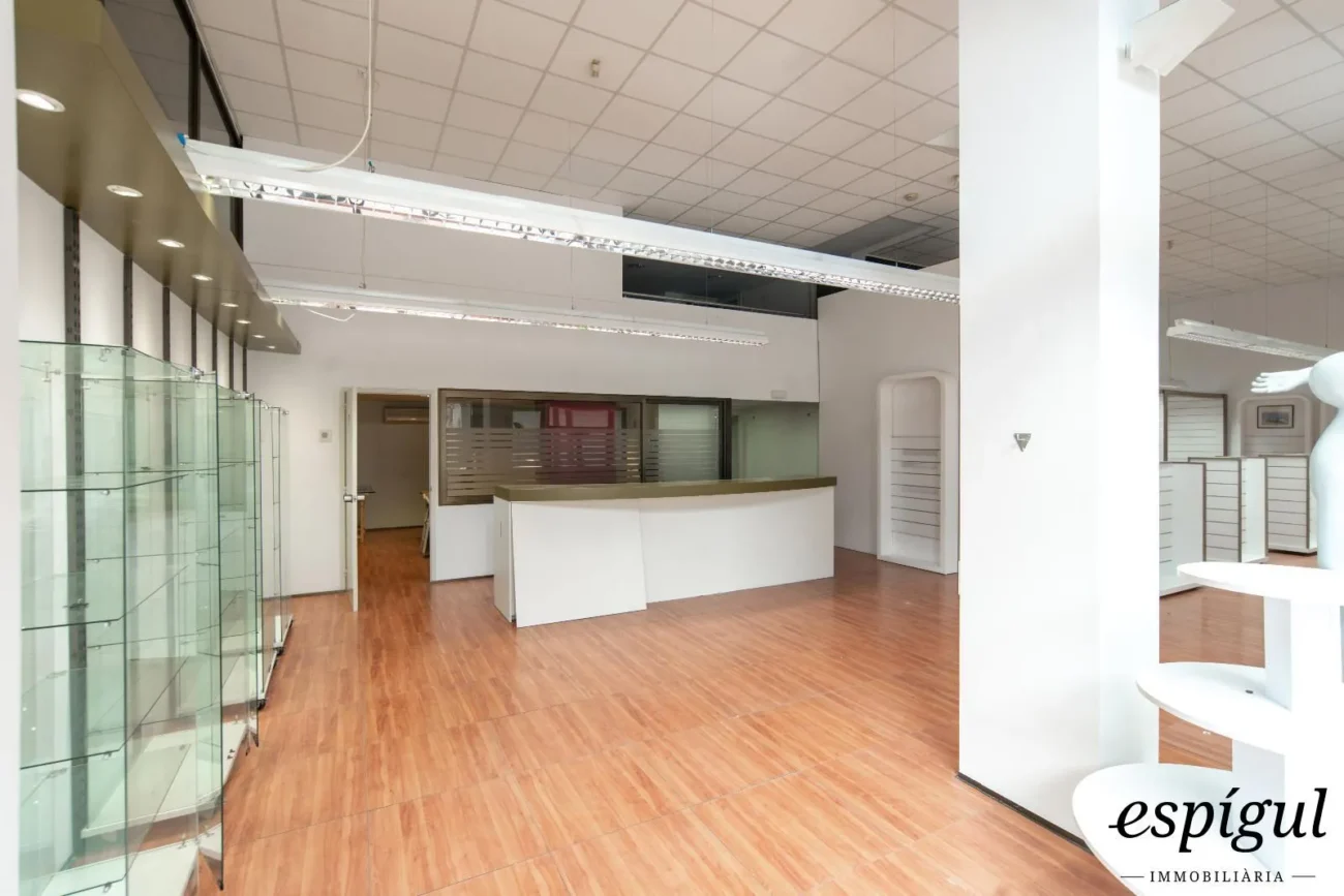 Commercial property 300 meters from Palamós beach