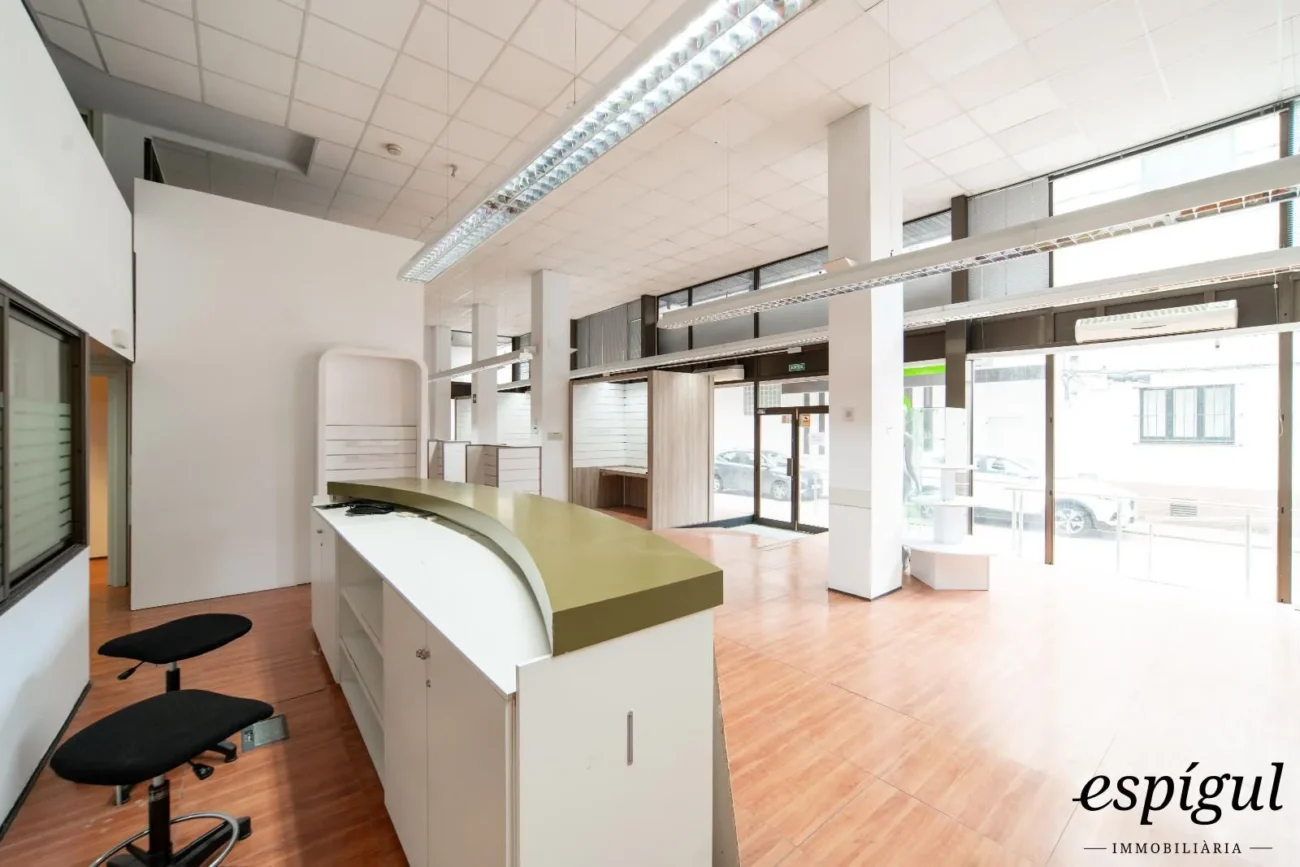 Commercial property 300 meters from Palamós beach