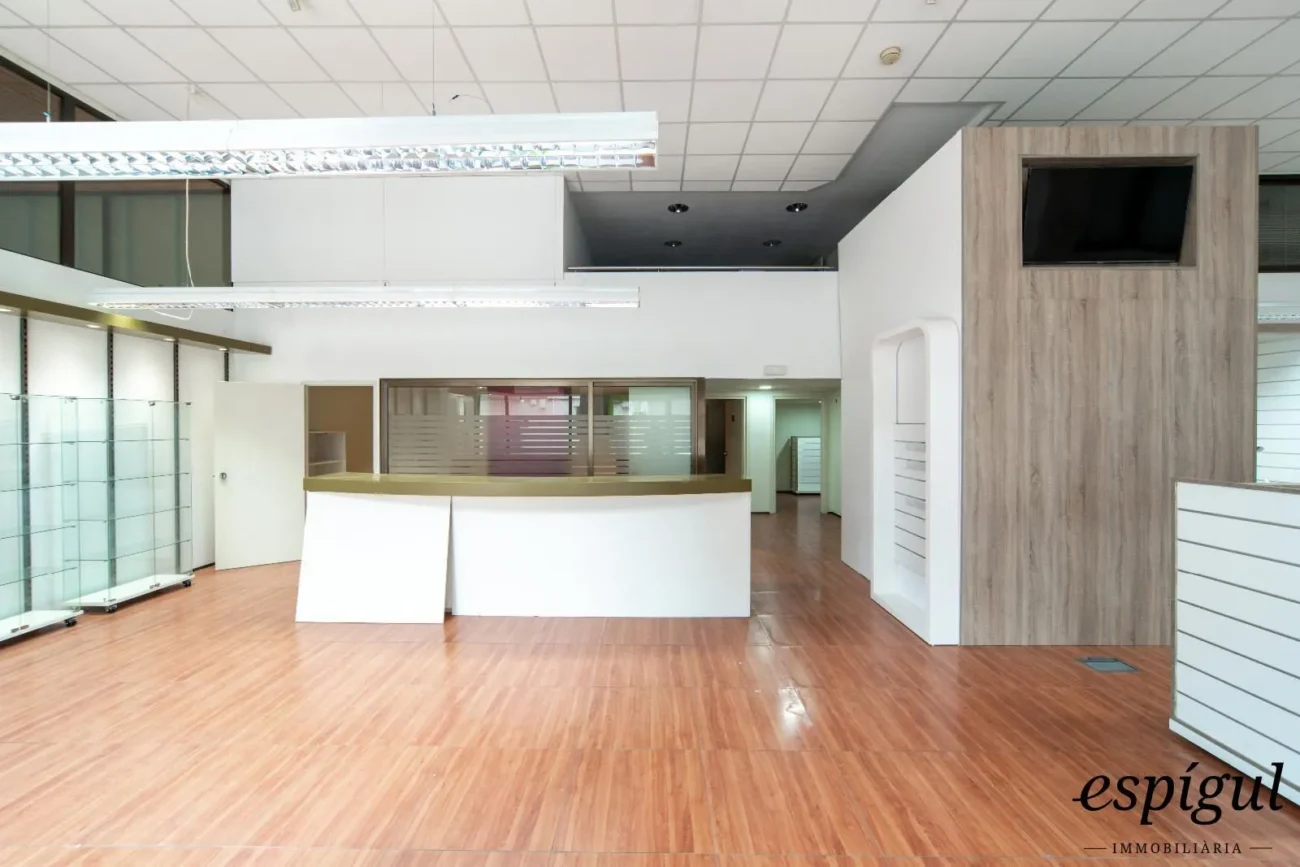 Commercial property 300 meters from Palamós beach