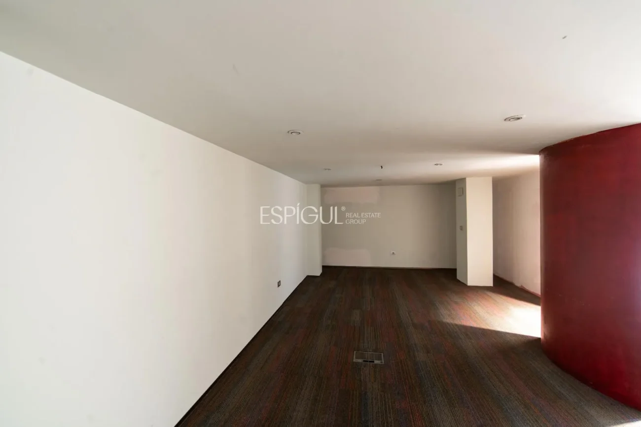 Local comercial a 300 m de la playa de Palamós