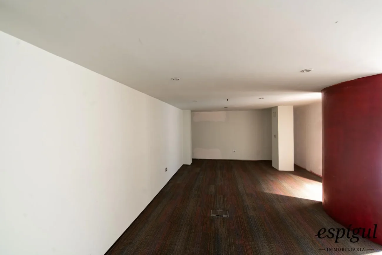 Commercial property 300 meters from Palamós beach
