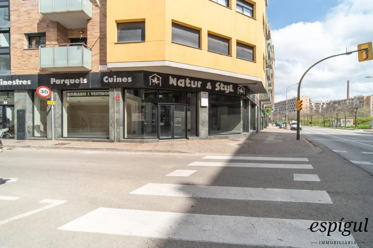 Local comercial a la zona dels Químics