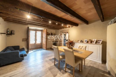 Masía catalana en Santa Cristina
