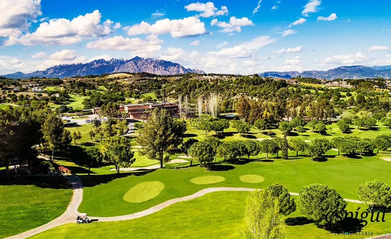 Xalet d’Obra nova en venda en el Golf Masia Bach en una sola planta de 440 m², en una parcel·la de 1.800 m²