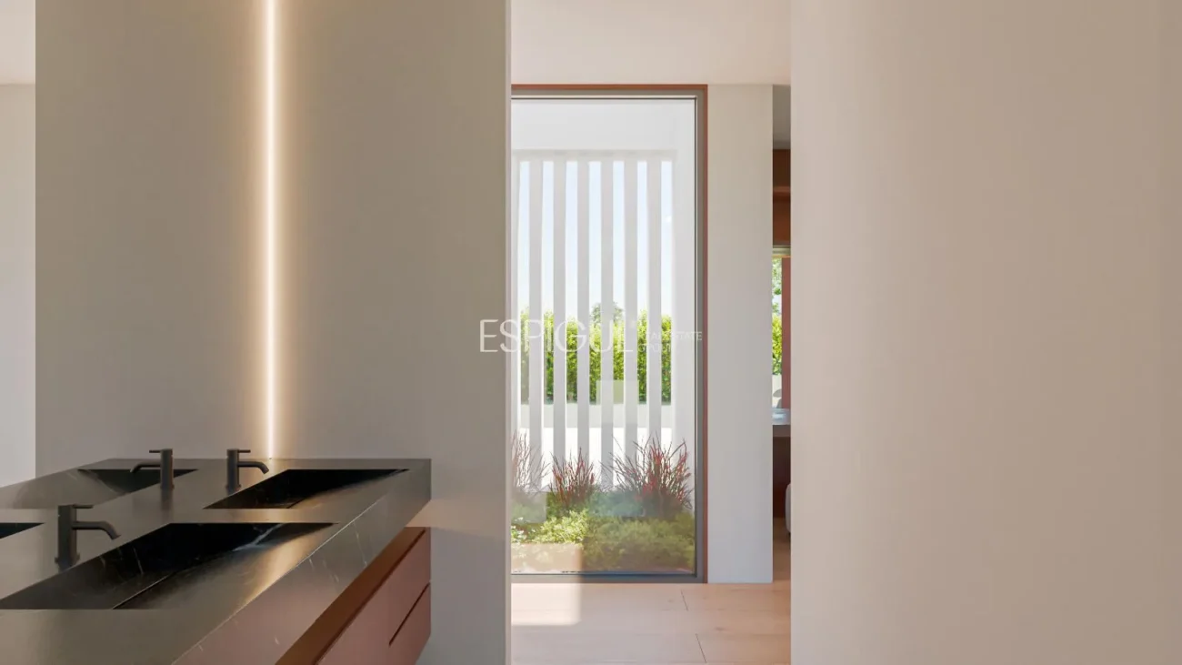 Villa de Obra nueva en venta en el Golf Masía Bach