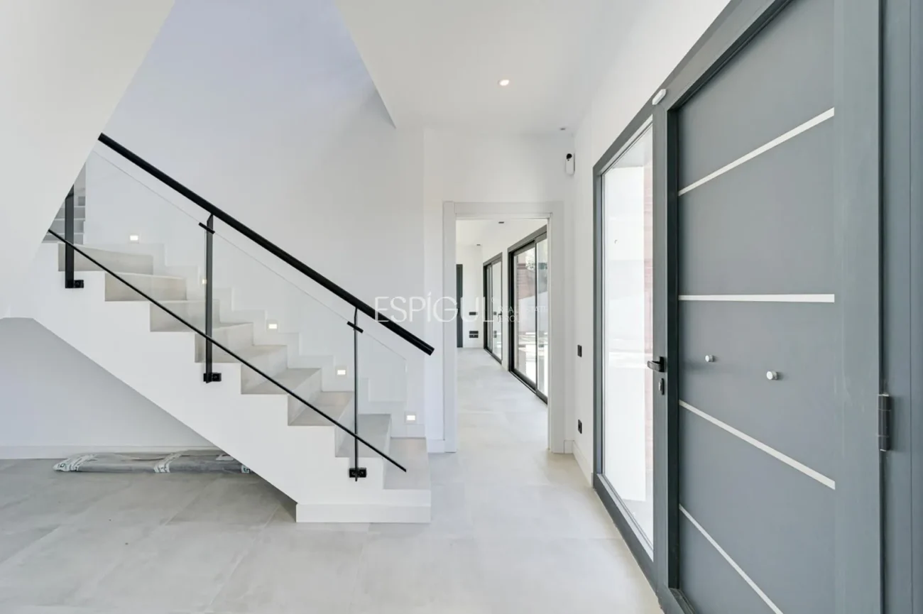 Bonita casa de obra nueva con espectaculares vistas en Vallromanes