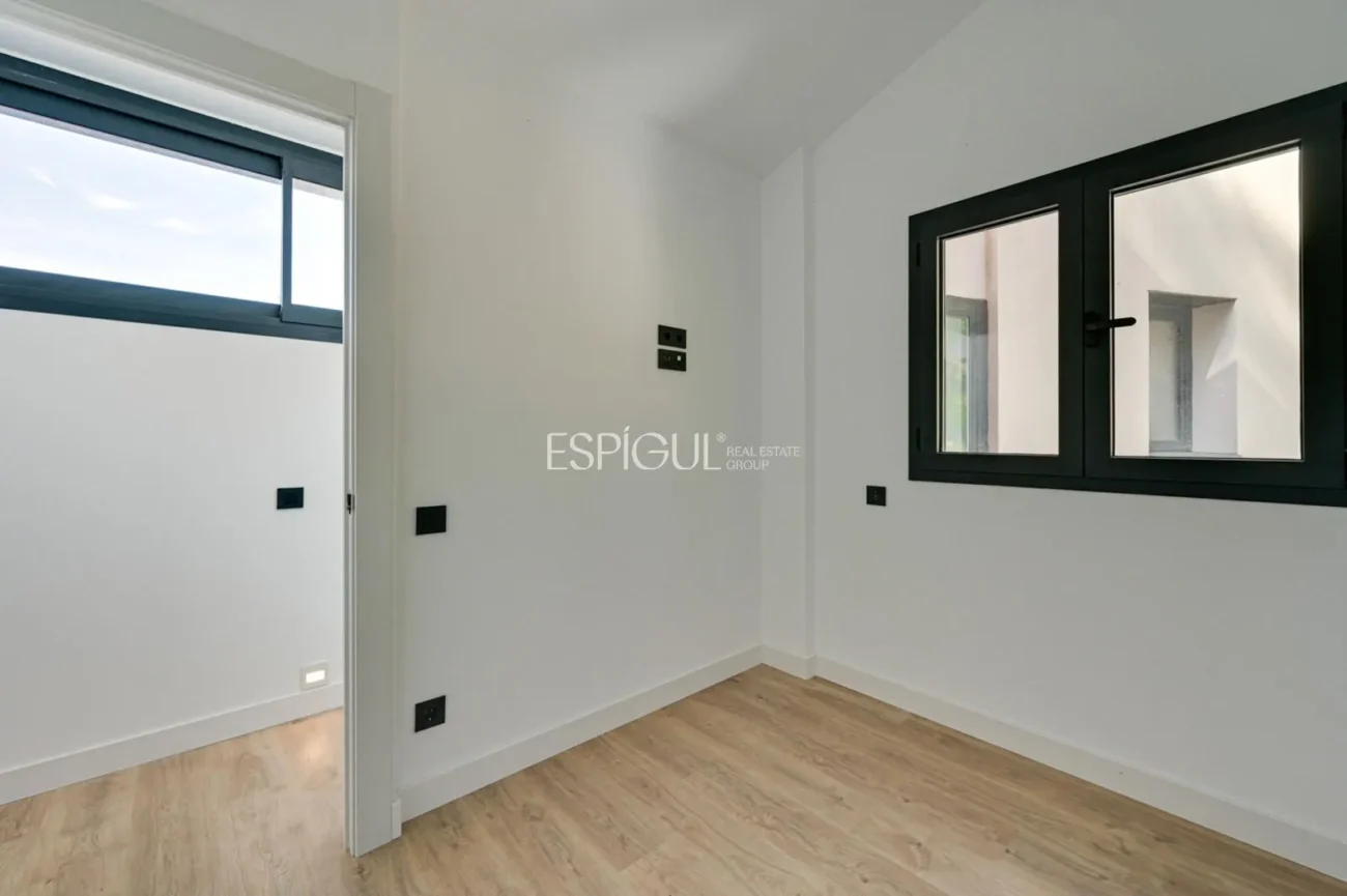 Bonita casa de obra nueva con espectaculares vistas en Vallromanes