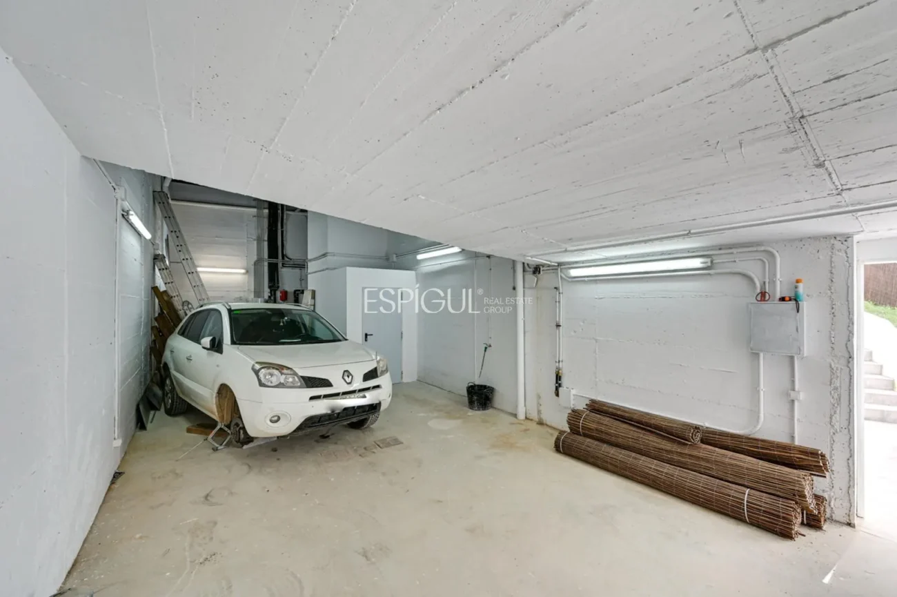 Bonita casa de obra nueva con espectaculares vistas en Vallromanes