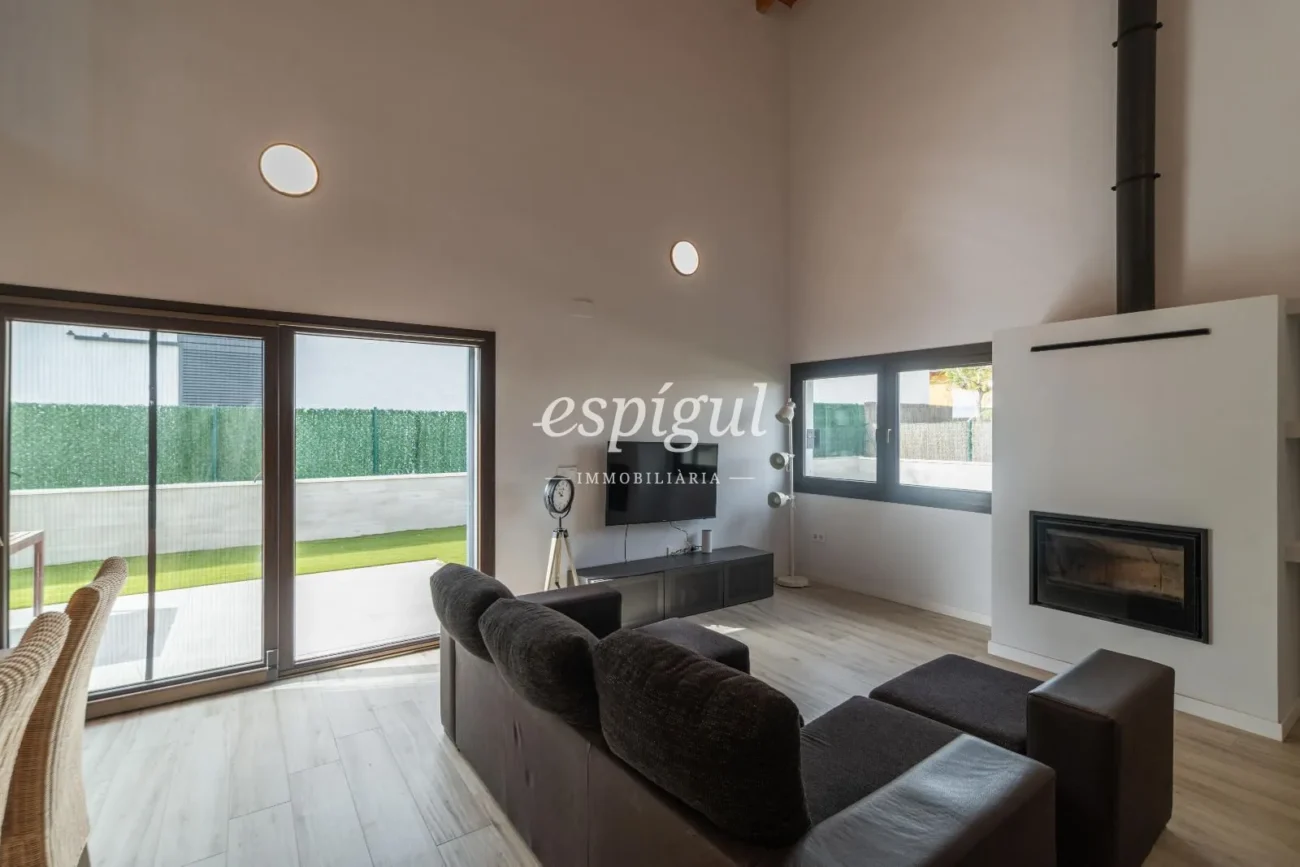 Casa aïllada a Vilamacolum