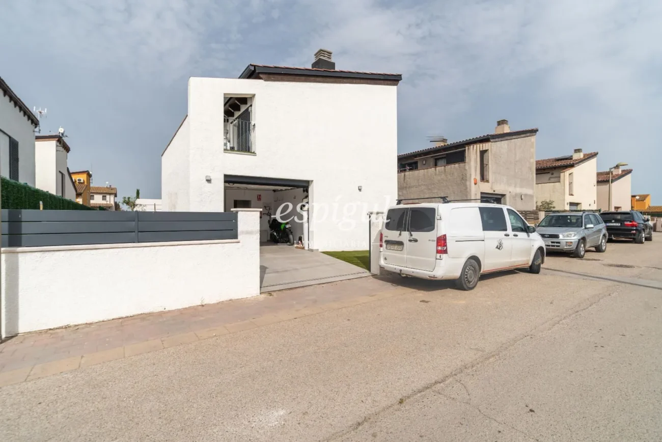 Maison individuelle à Vilamacolum