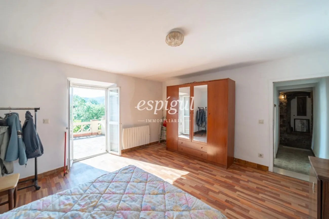 Exclusiva vivienda con jardín privado en Sant Daniel, Girona