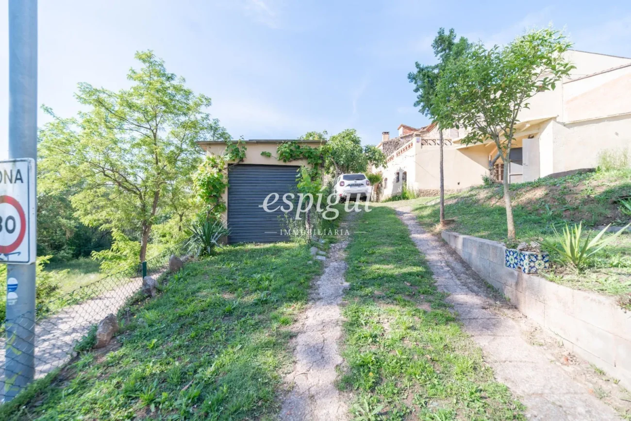 Exclusiva vivienda con jardín privado en Sant Daniel, Girona