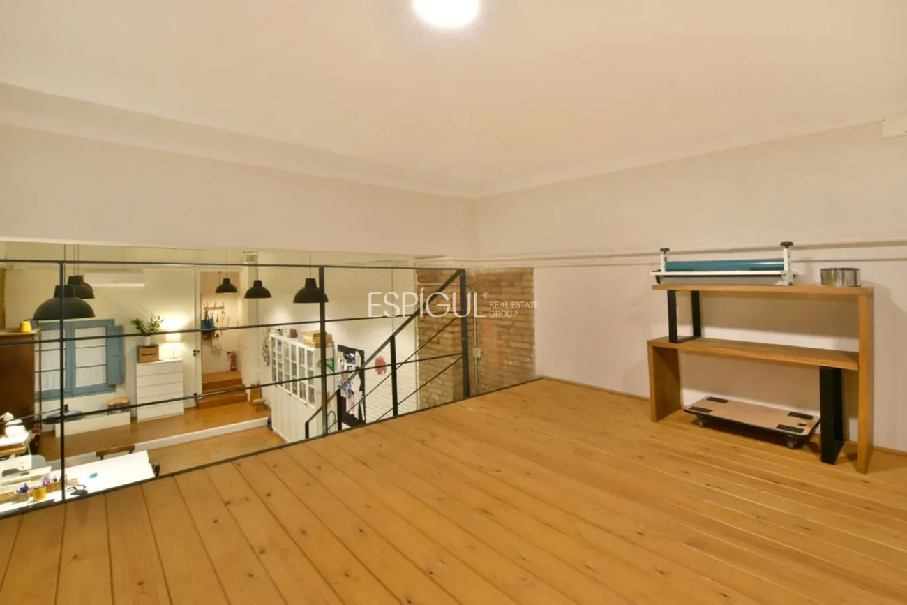 Estudio con identidad propia en calle Muntaner