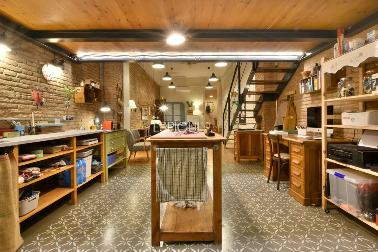 Estudio con identidad propia en calle Muntaner