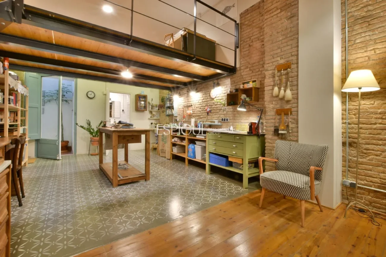 Estudio con identidad propia en calle Muntaner