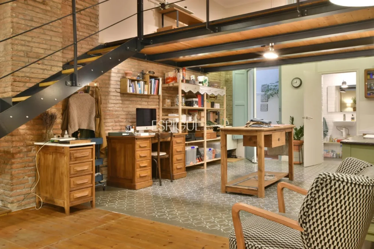 Estudio con identidad propia en calle Muntaner