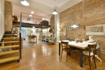 Estudio con identidad propia en calle Muntaner