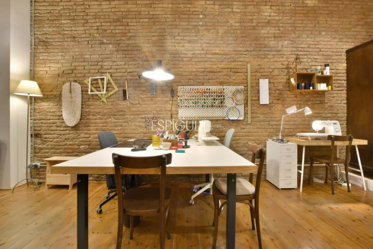 Estudio con identidad propia en calle Muntaner