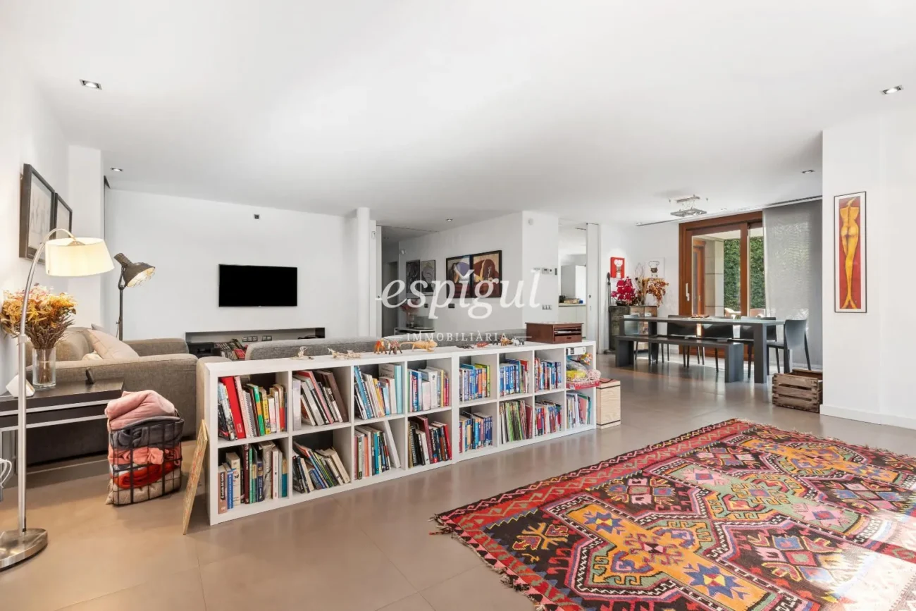 Exclusiva casa de disseny en venda en el golf de Sant Cugat