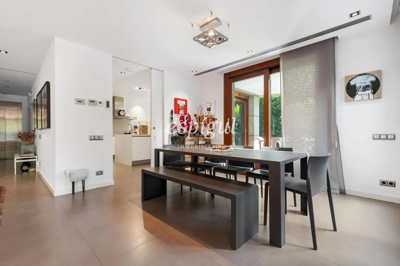 Exclusiva casa de disseny en venda en el golf de Sant Cugat