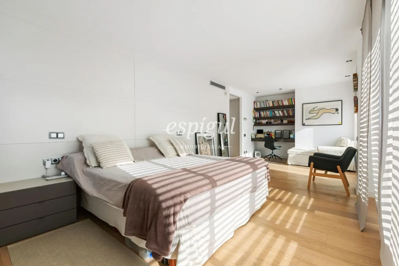 Exclusiva casa de disseny en venda en el golf de Sant Cugat