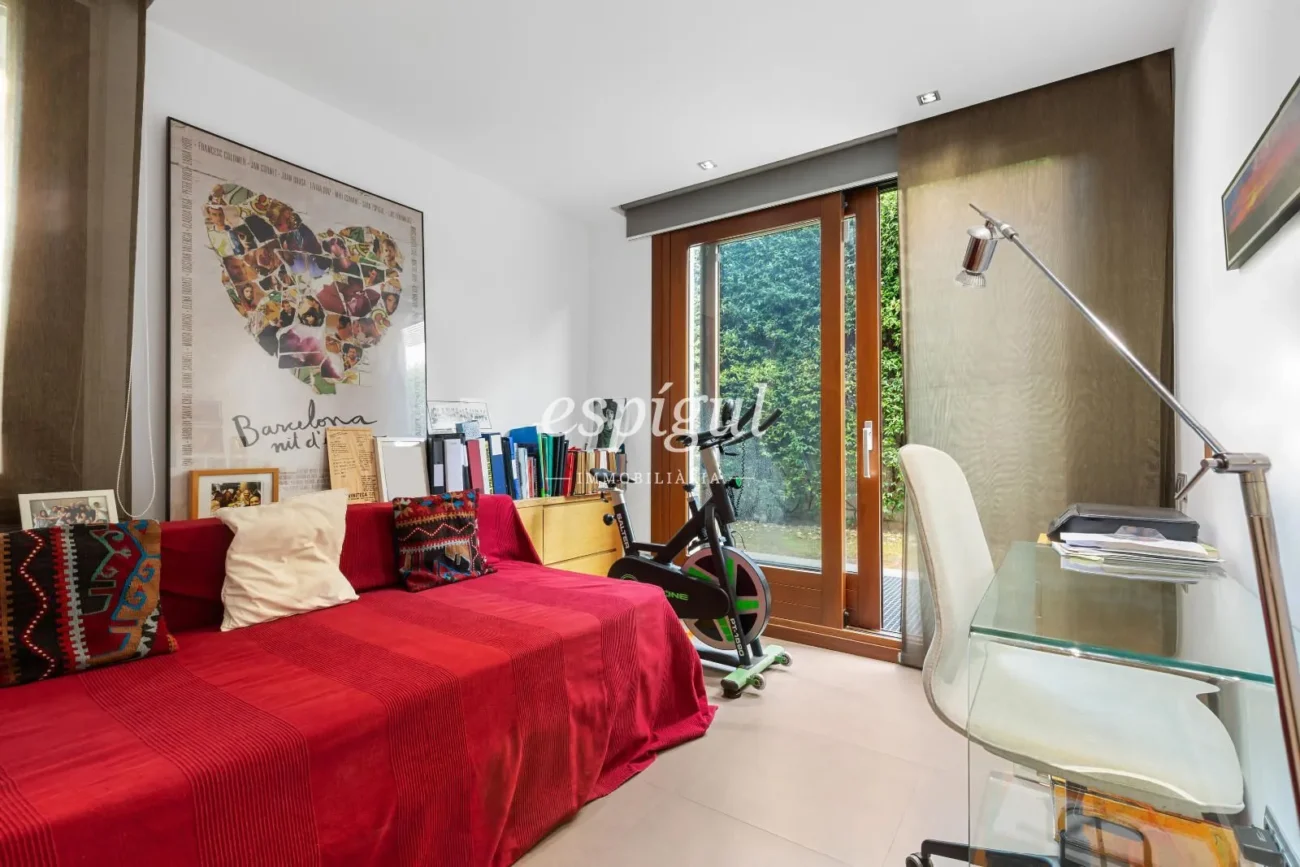Exclusiva casa de disseny en venda en el golf de Sant Cugat