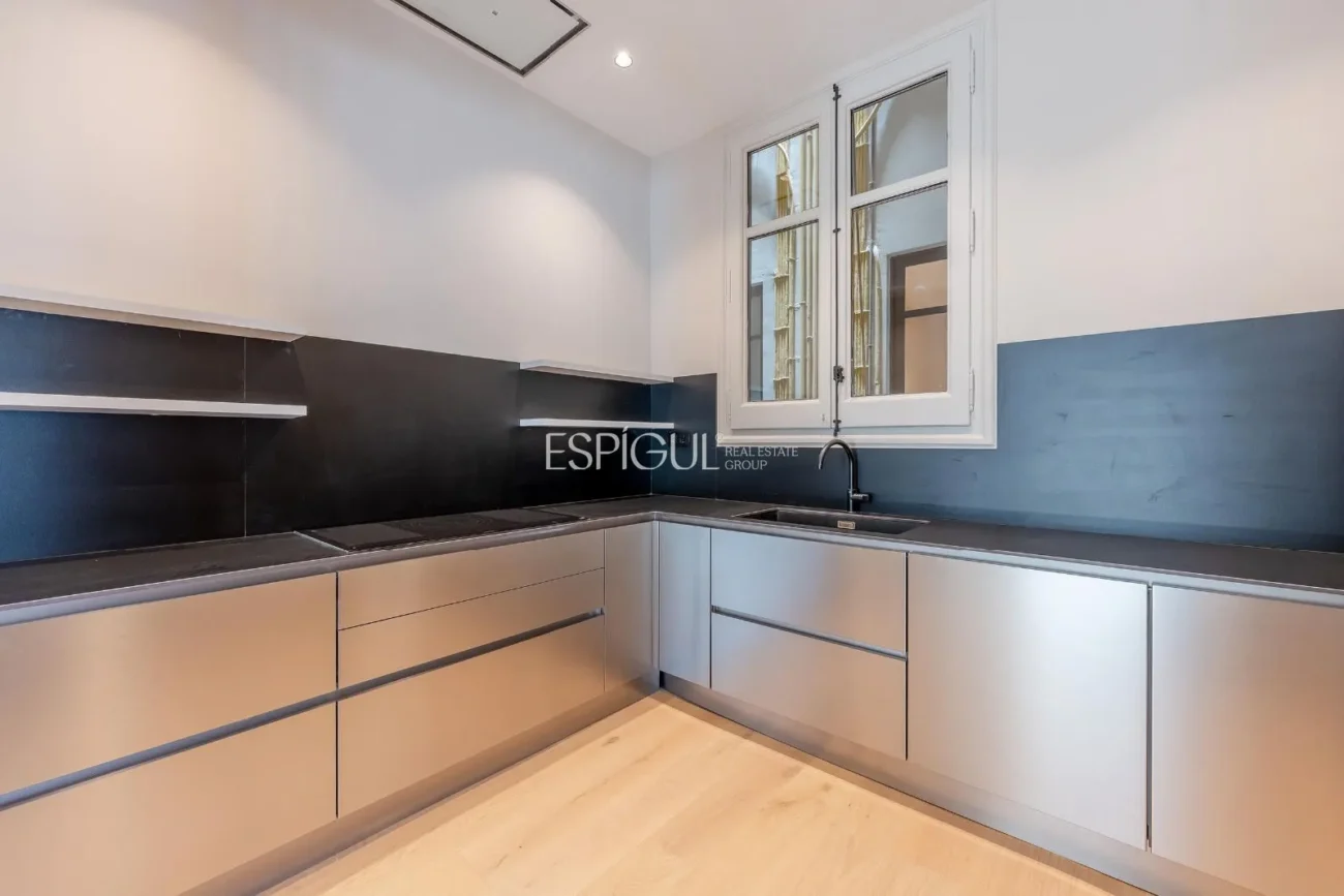 Magnificent Apartment for Sale in Sant Gervasi – Galvany