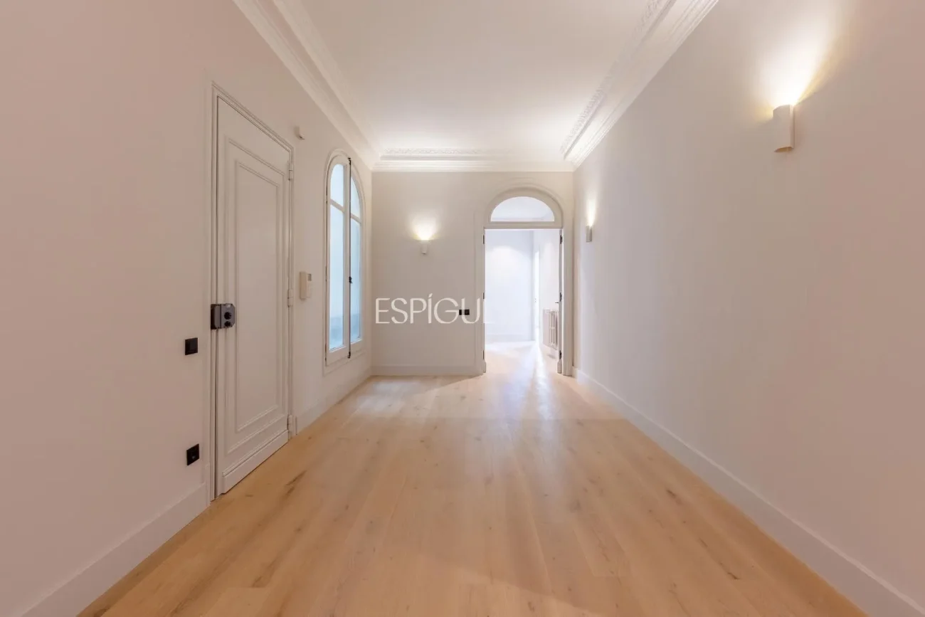 Magnificent Apartment for Sale in Sant Gervasi – Galvany