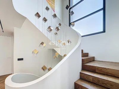 Villa exclusive avec piscine, jardin et finitions de luxe authentiques