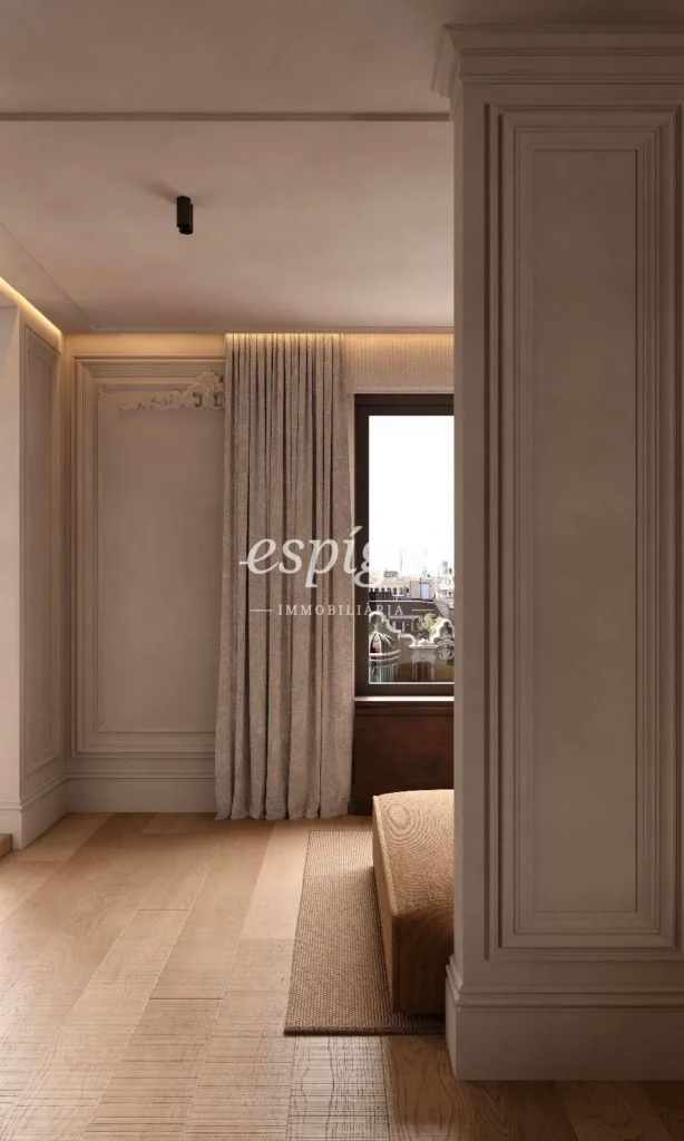 Penthouse for sale with terrace on Muntaner Street, Barcelona