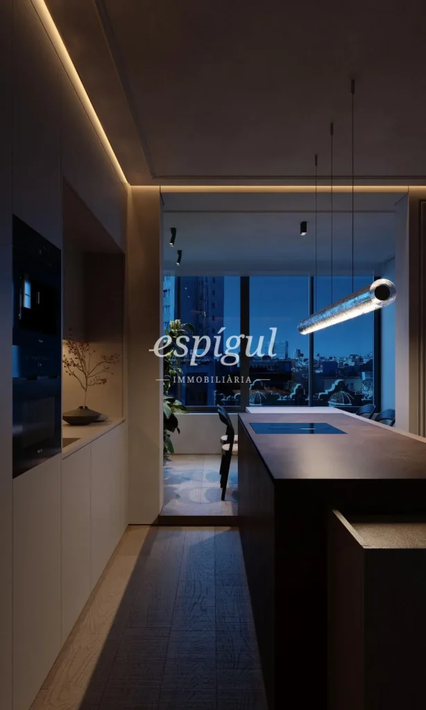 Penthouse for sale with terrace on Muntaner Street, Barcelona