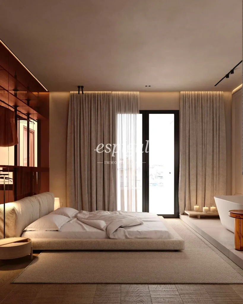 Penthouse for sale with terrace on Muntaner Street, Barcelona