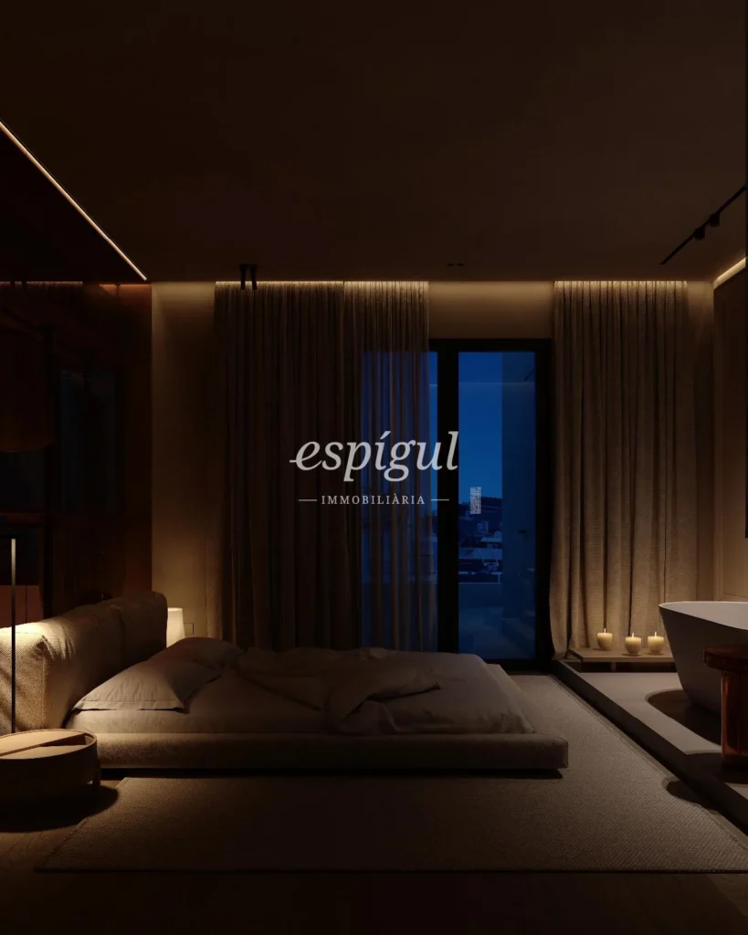 Penthouse for sale with terrace on Muntaner Street, Barcelona