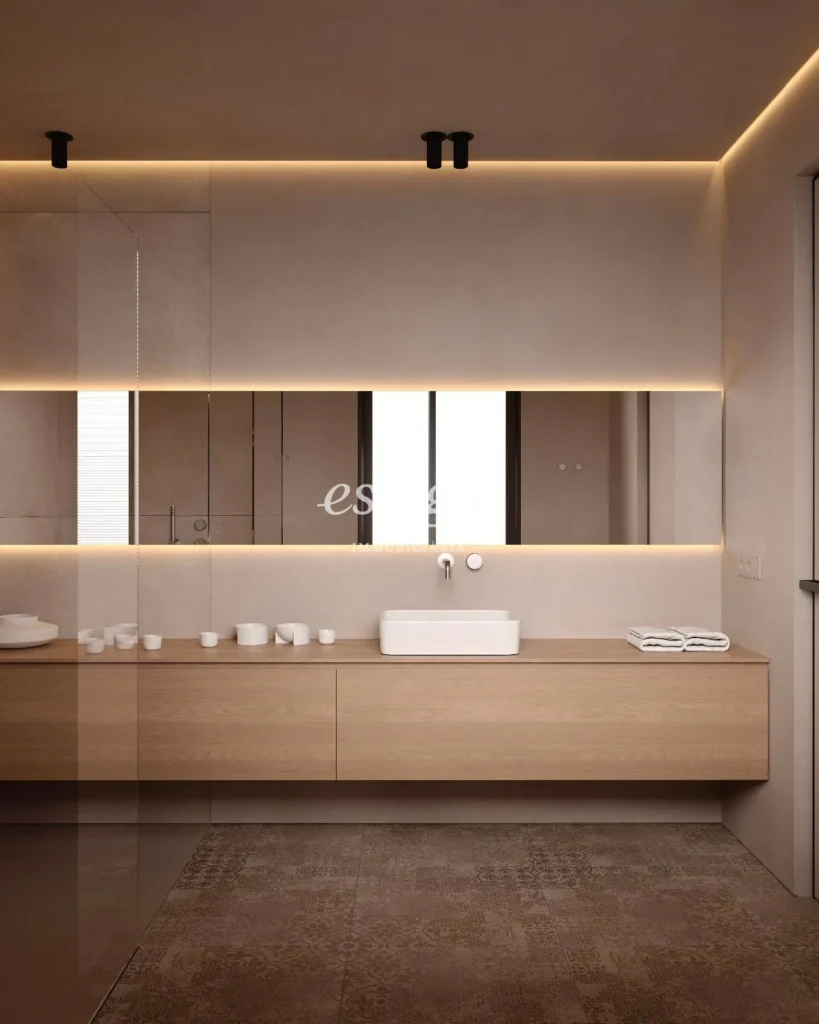 Penthouse for sale with terrace on Muntaner Street, Barcelona