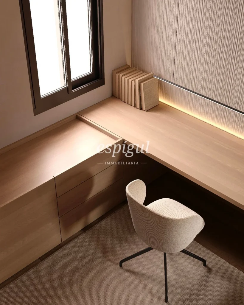 Penthouse for sale with terrace on Muntaner Street, Barcelona